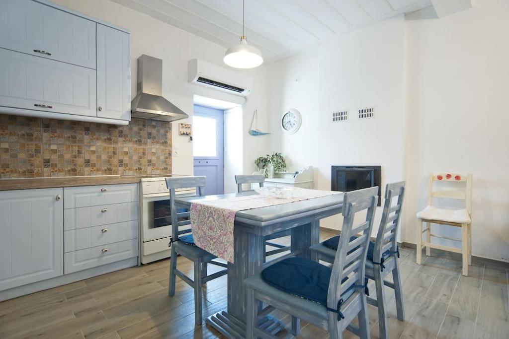 Locrihouse-Stylish Comfortable Home In Galaxídhion מראה חיצוני תמונה